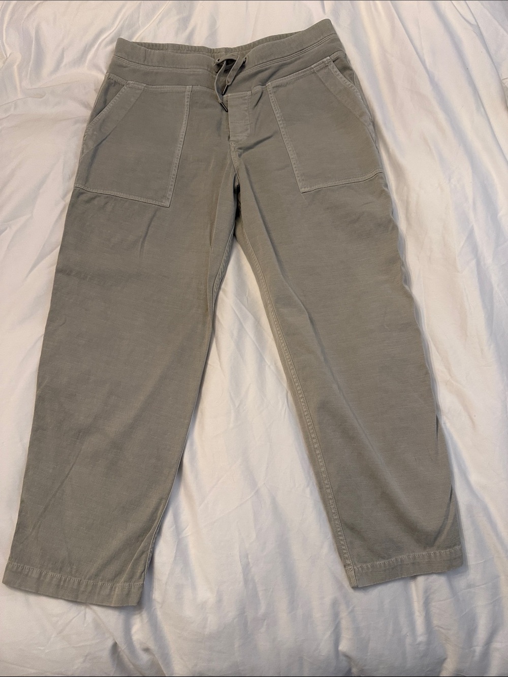James Perse Clean Cargo Drawstring Pants in Olive Gray Size 4